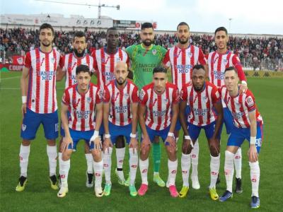 أربعة عشر لاعبا انتهت عقودهم مع فريق المغرب التطواني