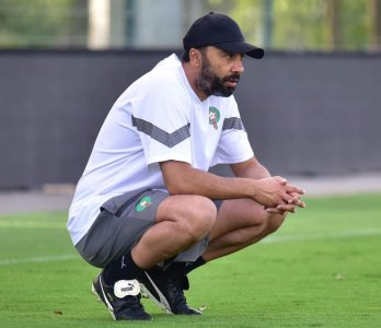 السكتيوي: اللاعبون يعيشون حماسا كبيرا والجمهور سيكون نقطة قوتنا