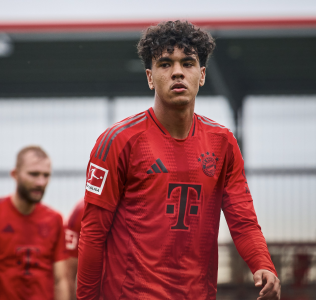 وضعية آدم أزنو معقدة بالفريق البافاري