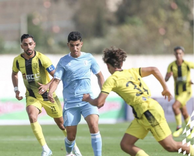 البطولة الاحترافية 1.. اتحاد تواركة يفوز على مضيفه المغرب الفاسي (2-1)