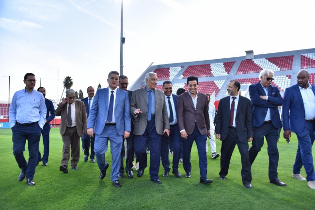 الجامعة تسلم الملعب الشرفي بمكناس للفريق