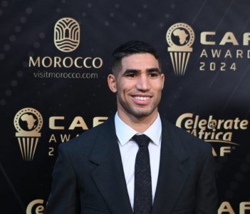  المنتخب  تروي قصة إختطاف الكرة الذهبية من أشرف حكيمي في حفل جوائز الكاف