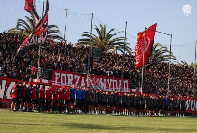 جمهور الوداد ممنوع من حضور مباراة الكلاسيكو  أمامالجيش