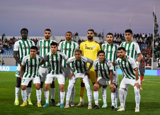 مدرب اجنبي في طريقة للدفاع الجديدي