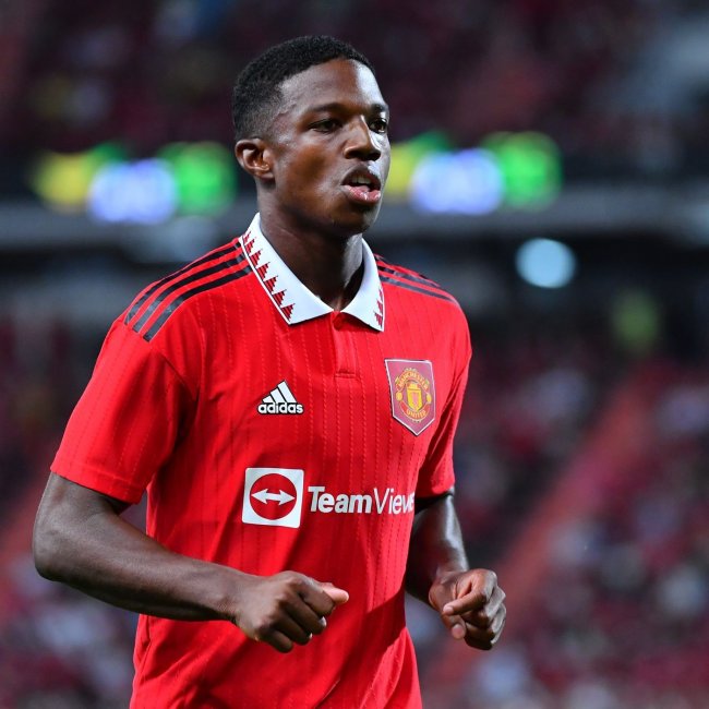 الهولندي مالاسيا من يونايتد إلى أيندوفن على سبيل الإعارة