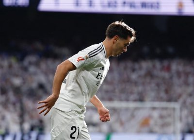 مدرب ليفربول مصر على التعاقد مع إبراهيم دياز