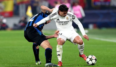 الأسود في ملحق الأبطال لرسم الطريق نحو الثمن