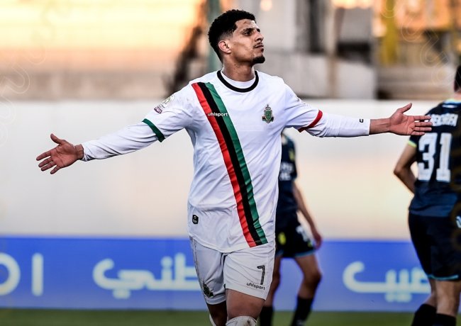 الفحلي يزيد من معاناة الجيش في الهجوم