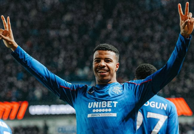 حقيقة تواصل الناخب الوطني مع سنادي وإكمان