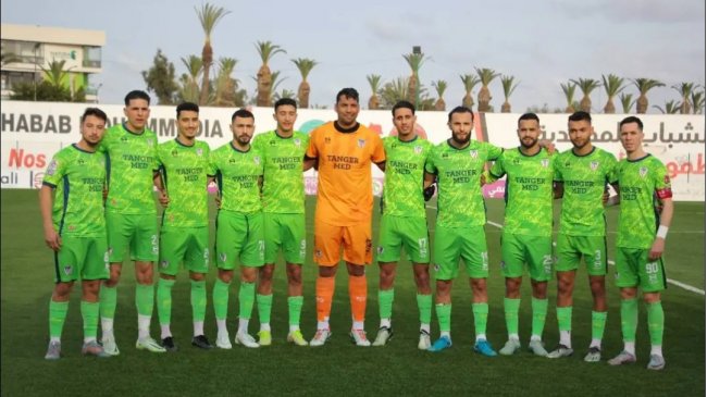 المغرب التطواني يبعد سبعة لاعبين عن التداريب الجماعية