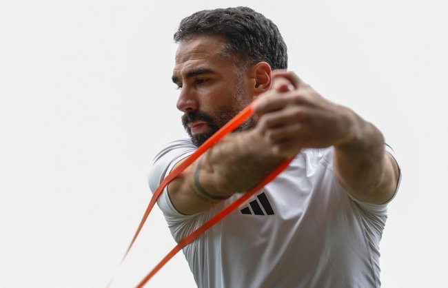 كارفاخال يرسل للريال أخبارا سعيدة