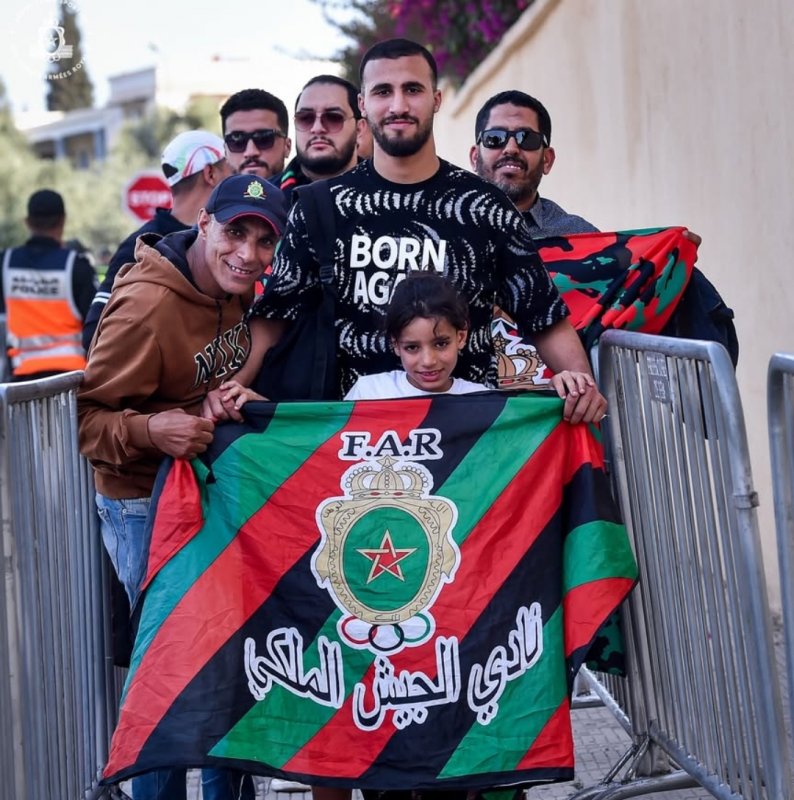 جمهور الجيش يطالب برفع عدد التذاكر في مباراة إتحاد تواركة