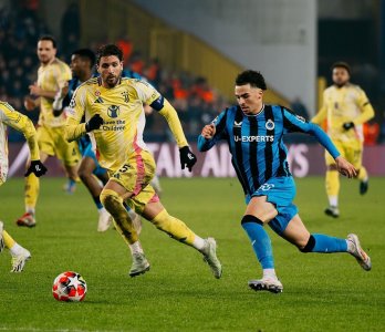 دورتموند يدخل على خط طالبي