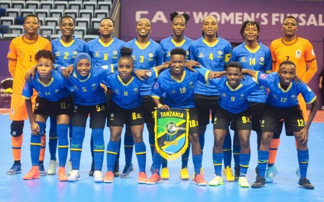 رئيسة دولة تانزانيا تهنئ المنتخب النسوي بوصولهن الى نهائي كأس افريقيا وكأس العالم