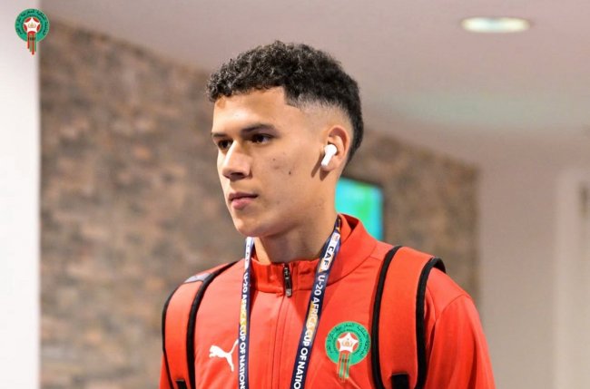 إسماعيل البختي أعاد الأمان لدفاع الأشبال مع باعوف