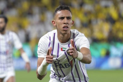 رحيمي يطيح بتاعرابت في بطولة الإمارات