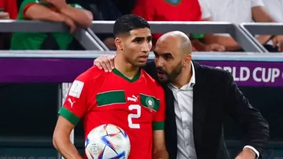الركراكي:  حكيمي تحمل إصابته في الركبة خلال مونديال قطر 