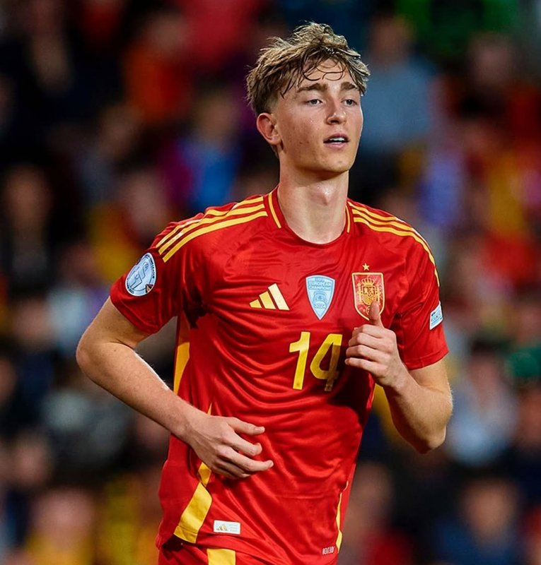 رسميا ريال مدريد يضم المدافع الإسباني هاوسن