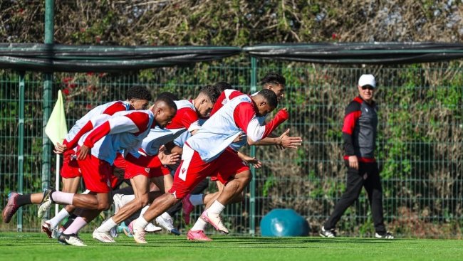 الوداد يريد خصما بمقاسات العين