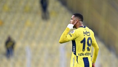 النصيري لجماهير فنربخشة : لا اسمع النصيري لجماهير فنربخشة : لا اسمع