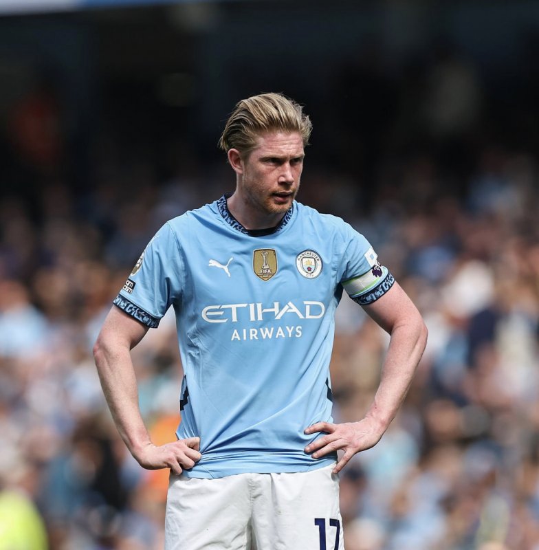 مانشستر سيتي يكرم دي بروين بإطلاق شارع مؤدي الى أكاديمية النادي بإسمه