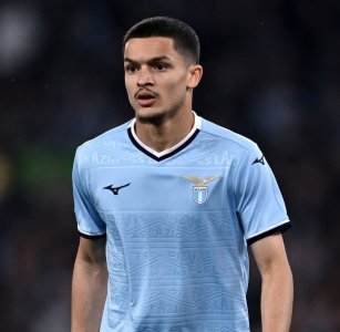 رضا بلحيان مطلوب بفريق إيطالي..هل سيغادر لازيو؟ رضا بلحيان مطلوب بفريق إيطالي..هل سيغادر لازيو؟