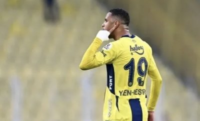 رغم توقيعه هدف النصر ..احتجاجات متواصلة للمشجعين ضد يوسف النصيري