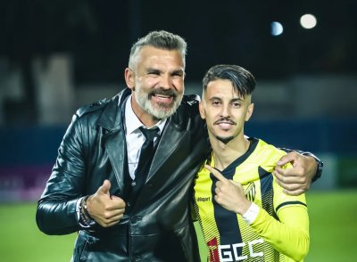 المغرب الفاسي ينفصل عن مدربه ستيبيتش المغرب الفاسي ينفصل عن مدربه ستيبيتش