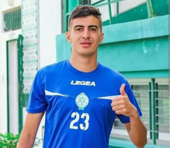 المكعازي يورط الرجاء