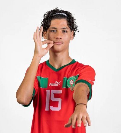 الشبل المغربي الحناش يعار من سان جيرمان إلى مونبوليي