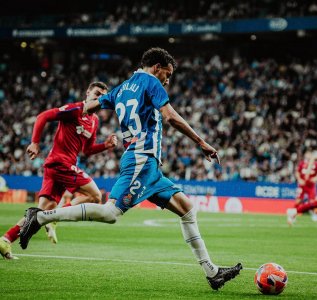 إسبانيول: عمر الهلالي ليس للبيع إسبانيول: عمر الهلالي ليس للبيع