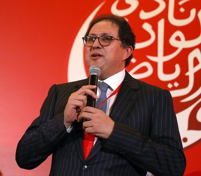 أيت منا: هذه حقيقة تواصلنا مع رونالدو وأمرابط