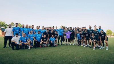 نادي العين كان أول الواصلين للولايات المتحدة الأمريكية نادي العين كان أول الواصلين للولايات المتحدة الأمريكية
