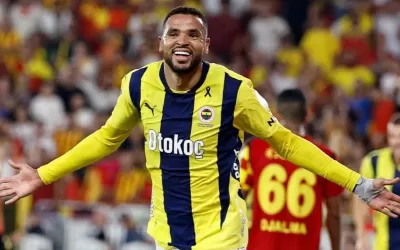 النصيري خط أحمر بالنسبة لمورينيو النصيري خط أحمر بالنسبة لمورينيو