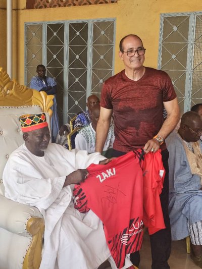 الزاكي ضيف على صاحب الجلالة موغو نابا بونغو