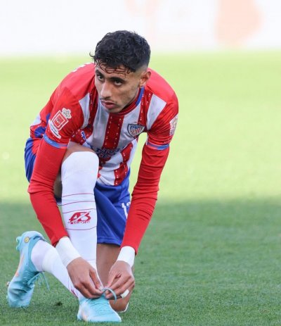 الفتح يعزز خط دفاعه بمدافع من المغرب التطواني الفتح يعزز خط دفاعه بمدافع من المغرب التطواني