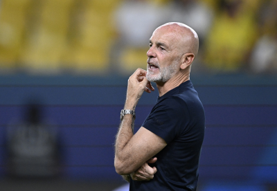 النصر السعودي يعلن إنهاء تعاقده مع المدرب الإيطالي ستيفانو بيولي