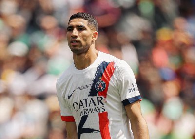 انريكي يبحث عن خليقة حكيمي الحاضر في كاس افريقيا انريكي يبحث عن خليقة حكيمي الحاضر في كاس افريقيا