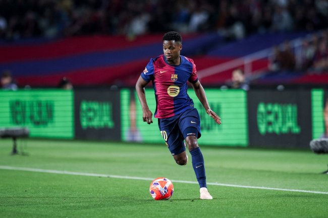 برشلونة يعلن تمديد عقد أنسو فاتي وإعارته إلى موناكو