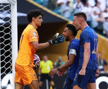 المدرب الأسبق لحراس اشبيلية: بإمكان بونو العودة الى الاندلس