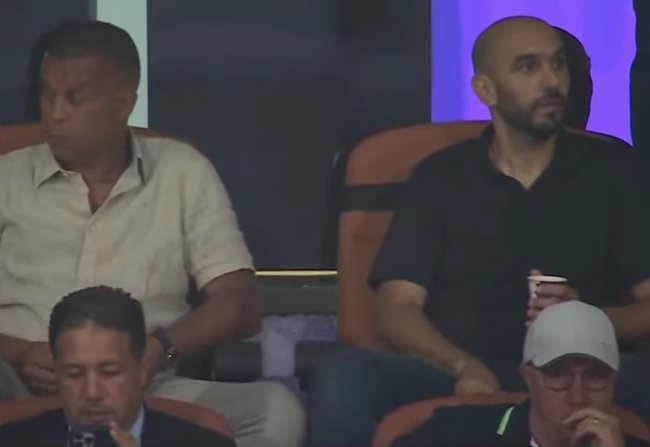 الناخب الوطني يتابع مباراة اللبؤات وزامبيا