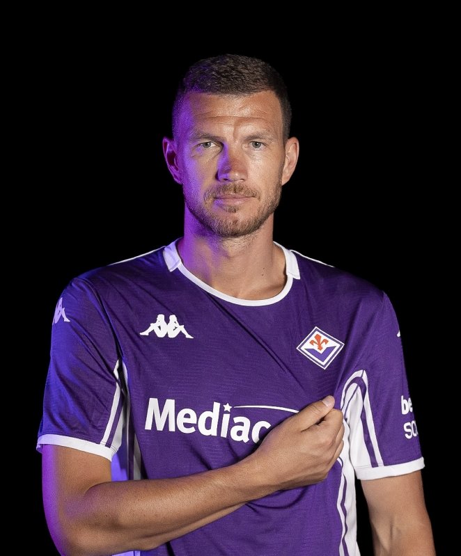 فيورنتينا الإيطالي يتعاقد مع المهاجم البونسي إدين دجيكو