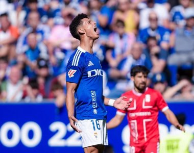 الدولي المغربي إلياس اشعيرة يوقع لريال أوفييدو الدولي المغربي إلياس اشعيرة يوقع لريال أوفييدو