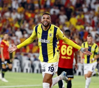 النصيري إبتعد عن الهلال النصيري إبتعد عن الهلال
