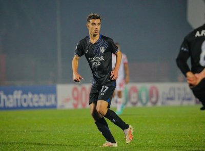 الزمالك المصري يتعاقد مع لاعب إتحاد طنجة عبد الحميد معالي الزمالك المصري يتعاقد مع لاعب إتحاد طنجة عبد الحميد معالي