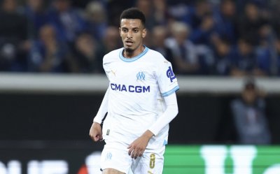 أوناحي يرفض جميع عروض الرحيل من مارسيليا