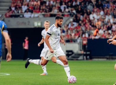 مزراوي شارك في تعادل مان يونايتد وديا