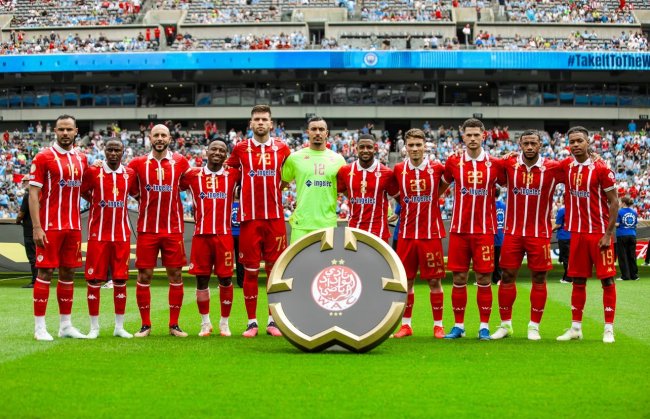 الوداد مطالب بتقليص عدد لاعبيه الأجانب التسعة