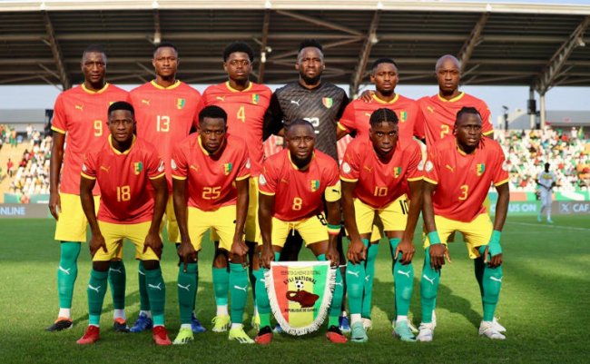 غينيا تستضيف منتخب الجزائر بالمغرب
