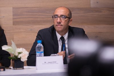انتظروا الرجاء الزيات يعيد جمع الشتات